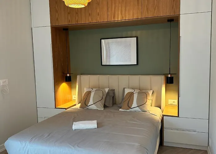 Vanessa - Corfu View *